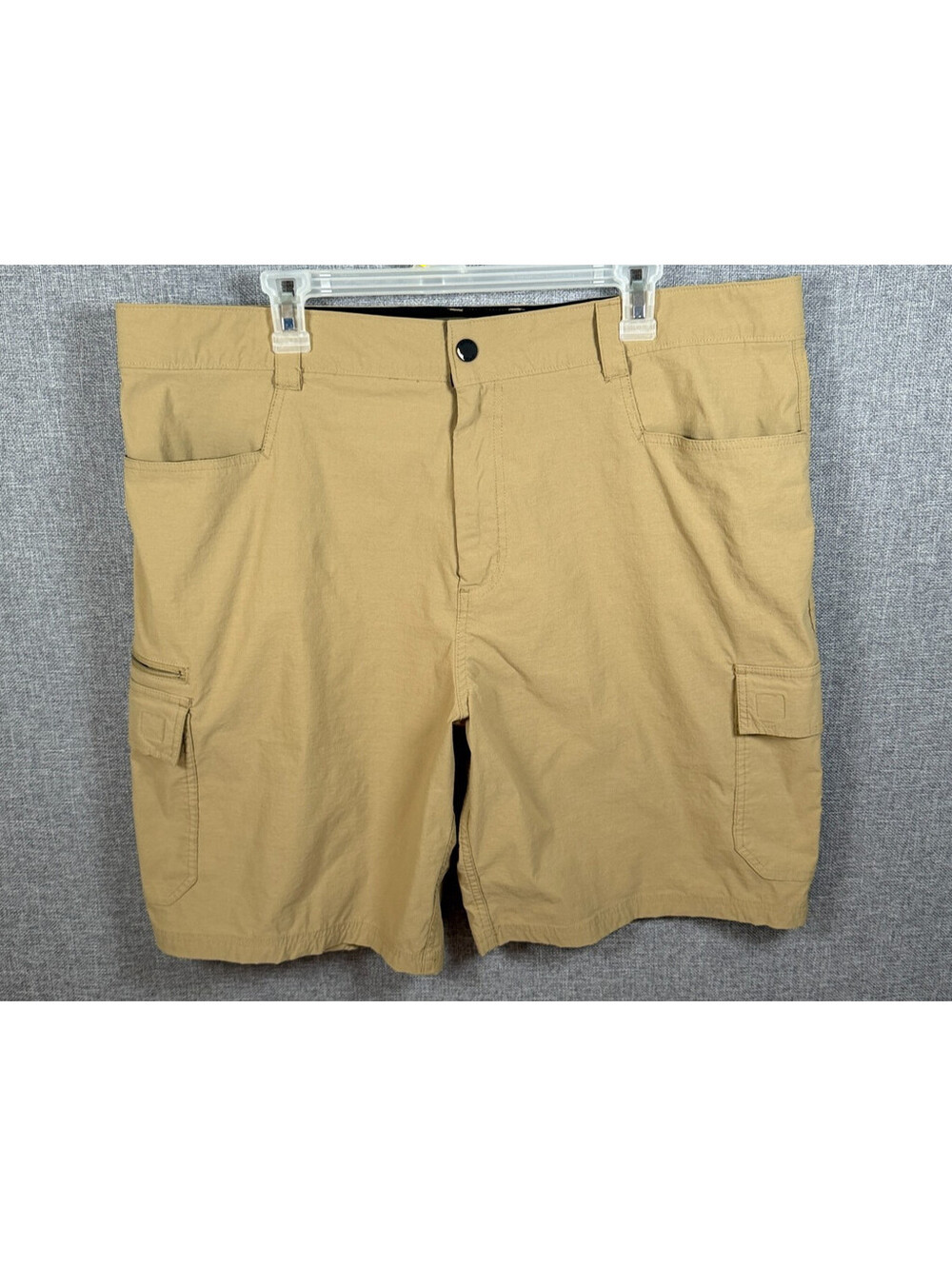Orvis Mens Stretch Cargo Shorts Size 40 Khaki Nylon Hiking Fishing Outdoors